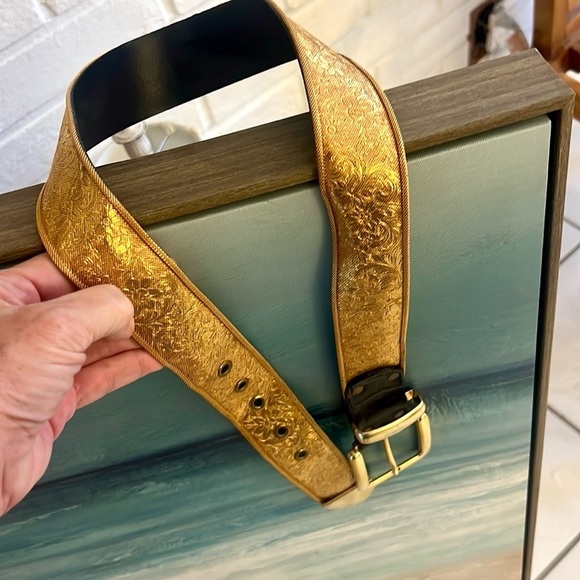 VTG Another Line, USA, Shiny Metallic Embossed Gold Belt, Stunning, size Med main image 10